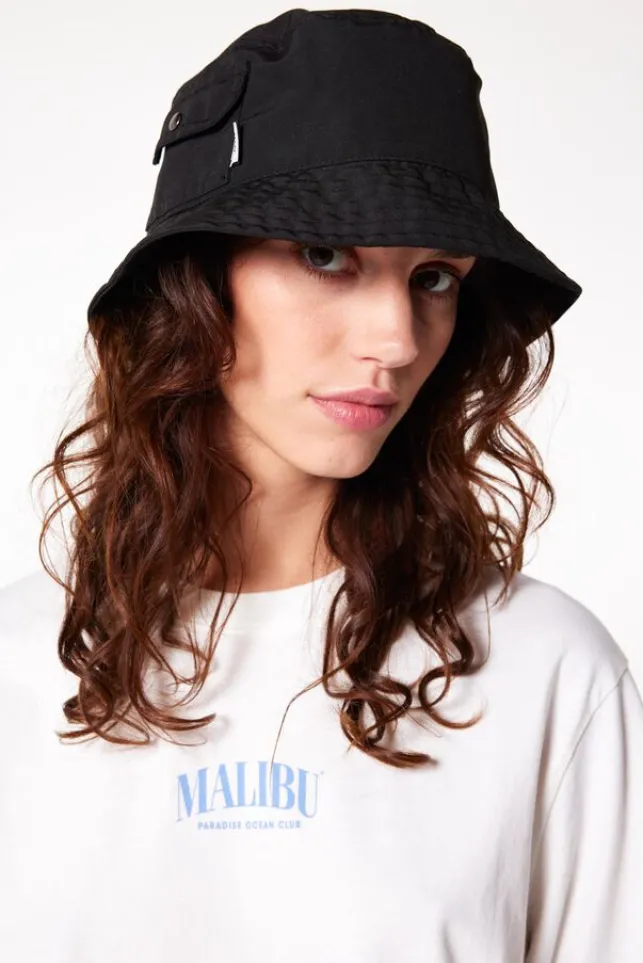 Shop AmericaToday Bucket hat Manu Black